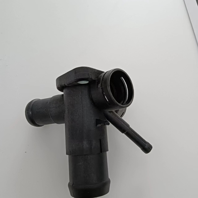 Фланц охладителя для AAZ Turbodiesel на 93-99 Golf 93-99 Jetta 92-97 Passat 068121132B