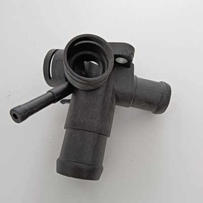 Фланц охладителя для AAZ Turbodiesel на 93-99 Golf 93-99 Jetta 92-97 Passat 068121132B