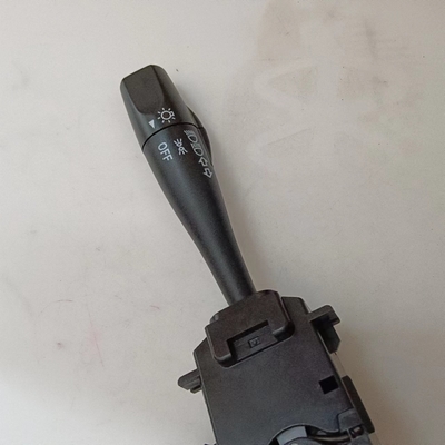 UJ06-66-122 UJ0666122 Фары переключатель поворотной сигнализации для автомобиля Mazda B2500 B2600 BT-50