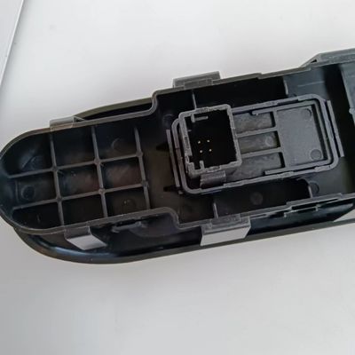 OE NO. 6554QG Черный водитель боковой электрической питания главный переключатель окна для Peugeot 207