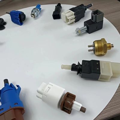 Opel Daewoo Chevrolet Тормозный фонарь переключатель 25320-00Q0A Фит 93197675 8200168238 4155450009