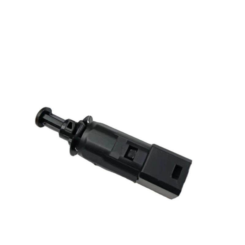 50-0143 Переключатель света тормоза для Nissan Aprio 2008-2010 и Renault Reference NO. 50-0143